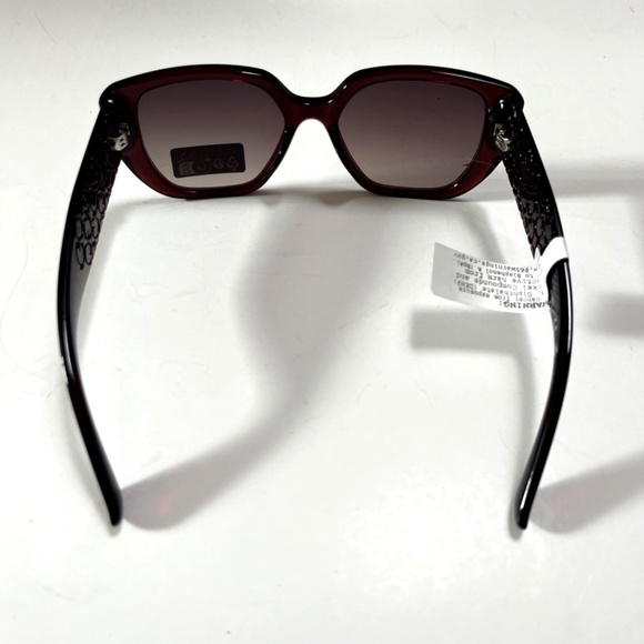 GUESS Butterfly Sunglasses GO00047 Acetate Burgundy Embossed Logo Brown Lens